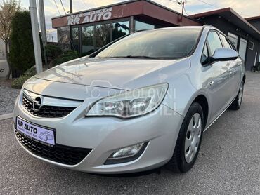 Opel Astra J 1.3CDTI T O P