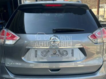 Vrata gepeka siva za Nissan X-Trail od 2013. do 2022. god.