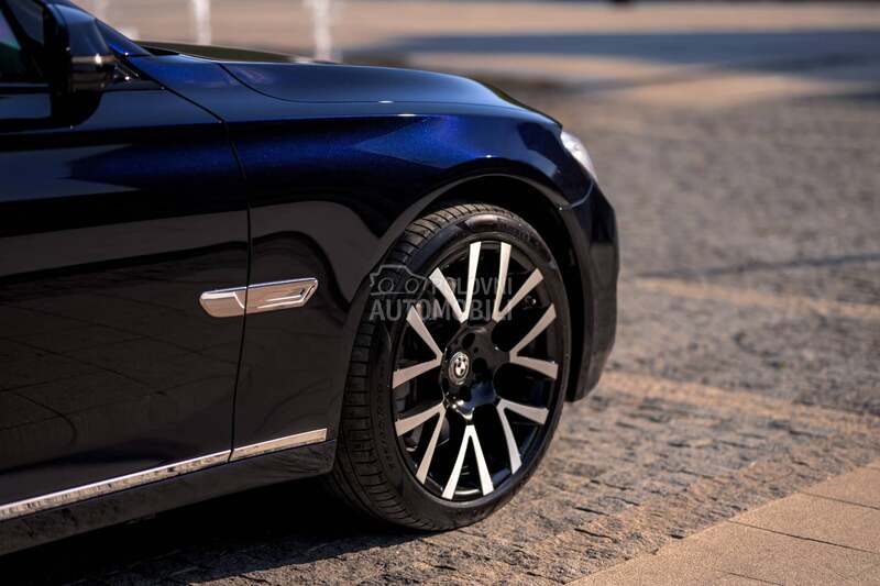 BMW 750 Ld xDrive Individual