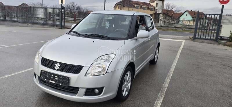 Suzuki Swift 1.3 CH 4X4