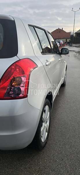 Suzuki Swift 1.3 CH 4X4