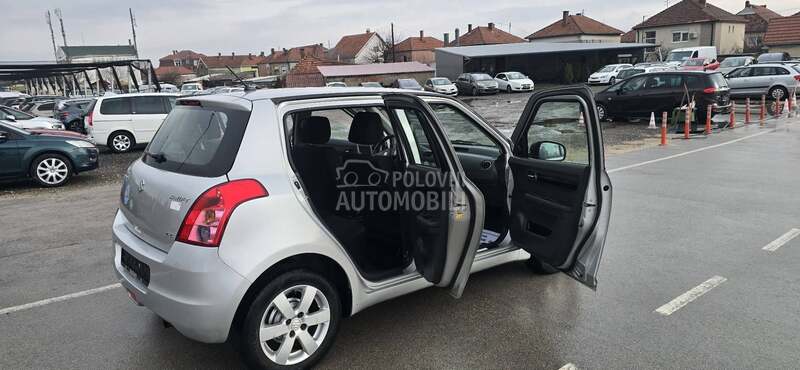 Suzuki Swift 1.3 CH 4X4