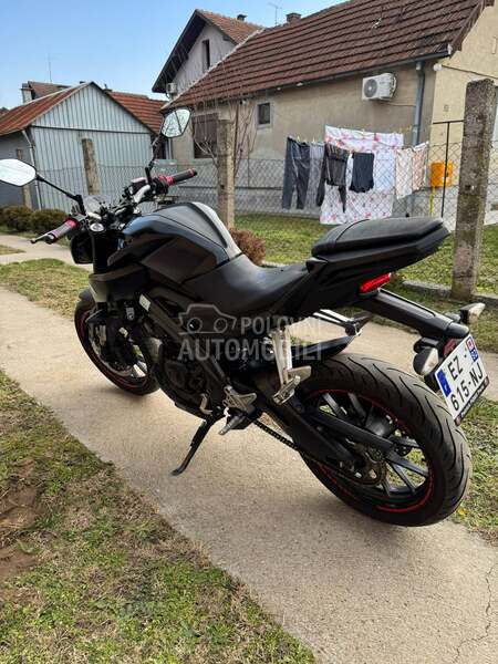 Yamaha mt125