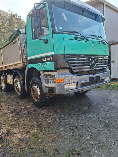 Mercedes Benz Aktros