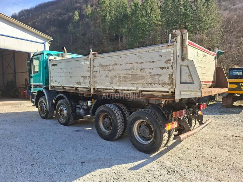 Mercedes Benz Aktros