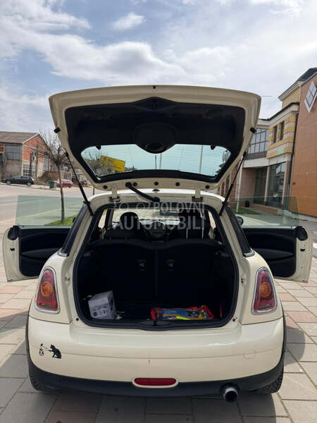 MINI Cooper 1.6