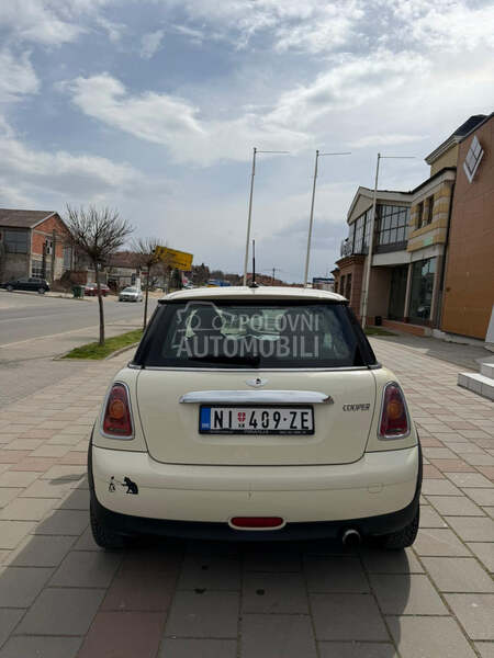 MINI Cooper 1.6