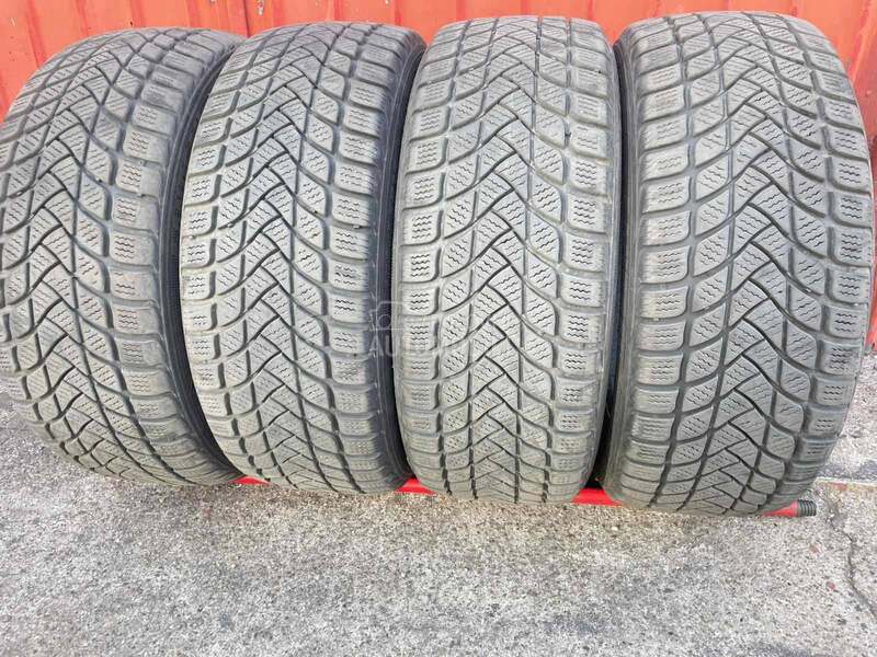 Landsail 185/55 R15 Zimska