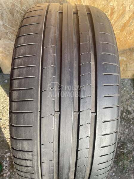 Pirelli 245/40 R19 Letnja