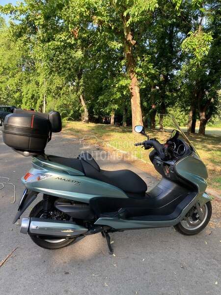 Yamaha majesty 400
