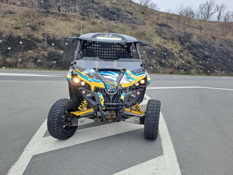 Can-Am Maverik 1000R