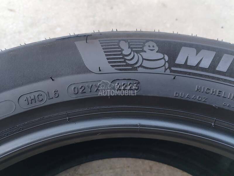 Michelin 215/55 R18 Zimska