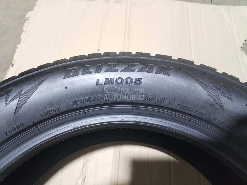 Bridgestone 215/60 R17 Zimska