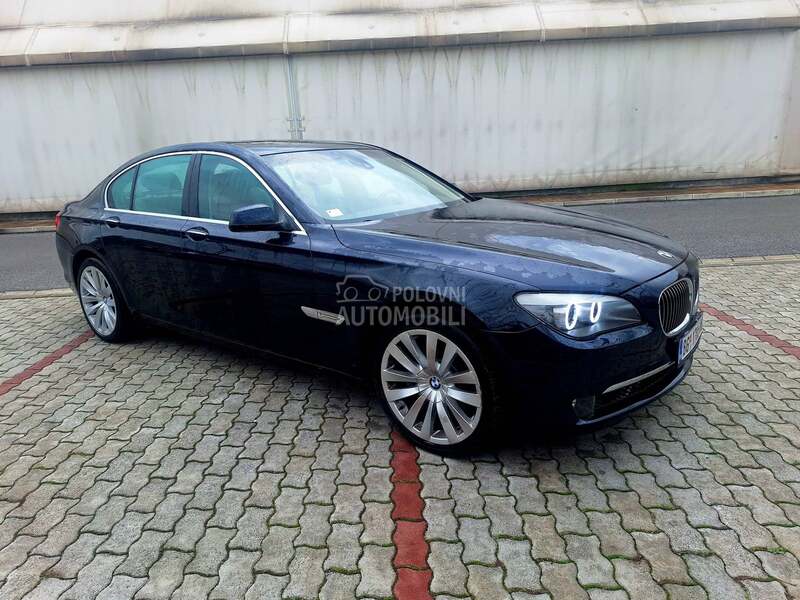BMW 730 