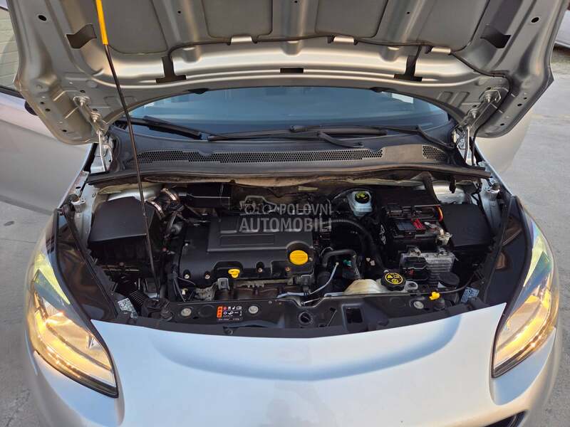 Opel Corsa E 1.2  BLACK LINE