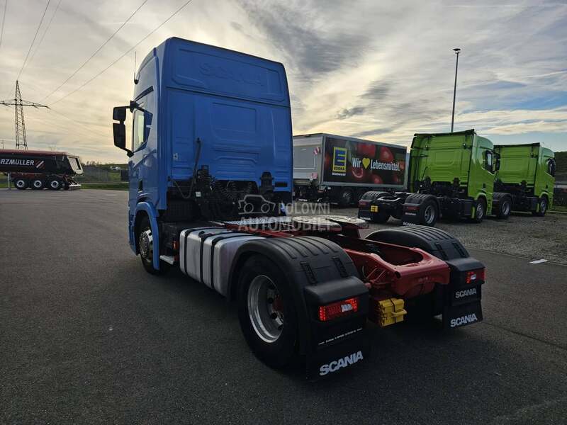 Scania R450 4 jastuka