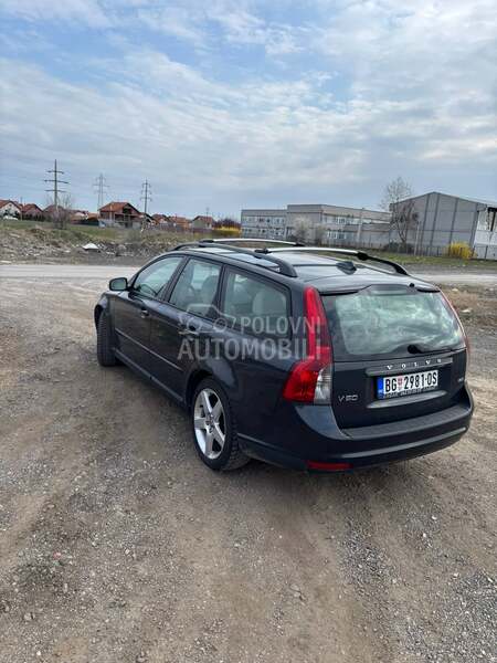 Volvo V50 
