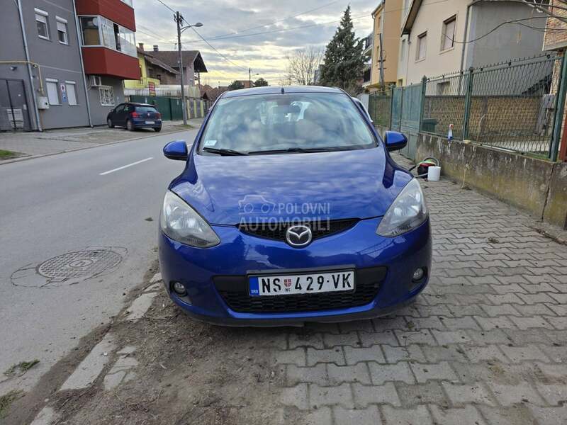 Mazda 2 