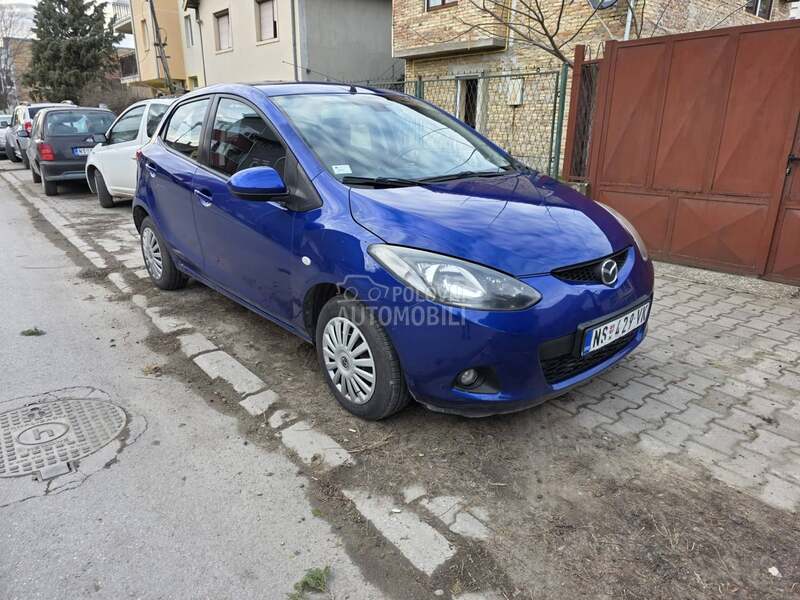 Mazda 2 
