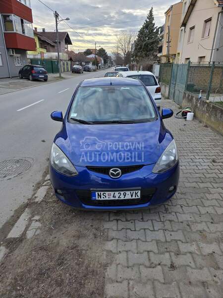 Mazda 2 