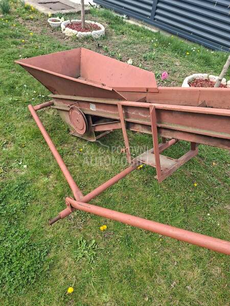 Elevator/levator 4 metra