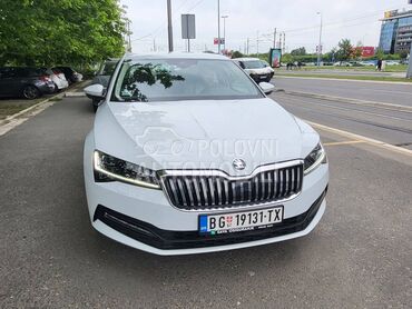 Škoda Superb Ambient