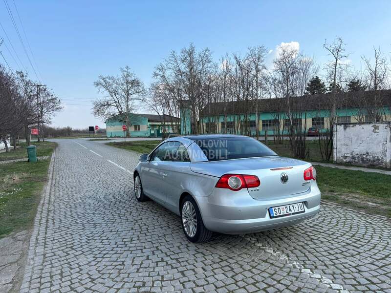 Volkswagen EOS 