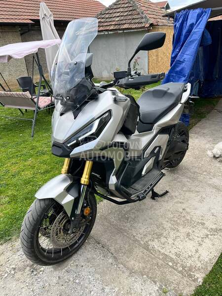 Honda X ADV 750