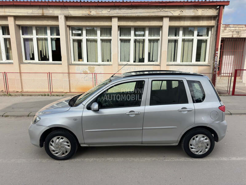 Mazda 2 