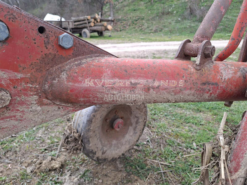 Kverneland tri brazde