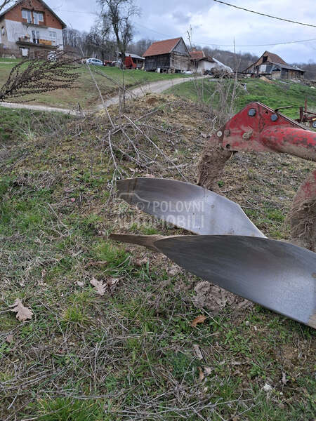 Kverneland tri brazde