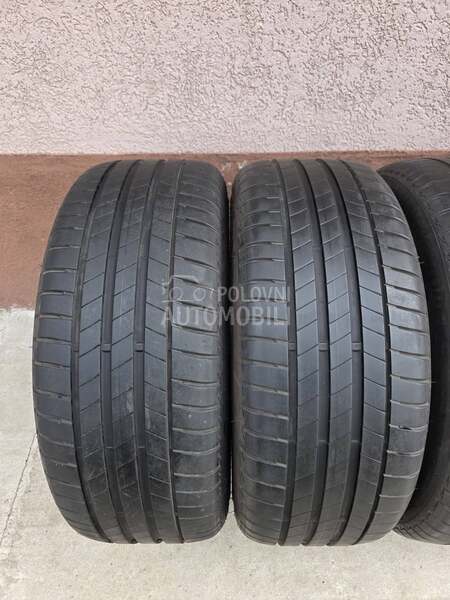 Bridgestone 245/45 R19 Letnja