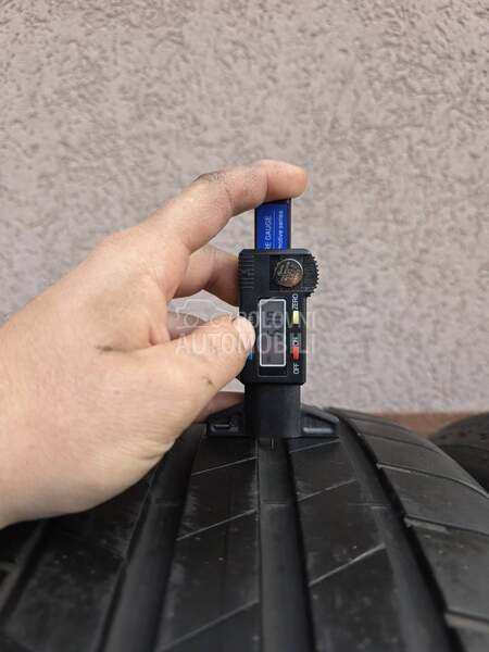 Bridgestone 245/45 R19 Letnja