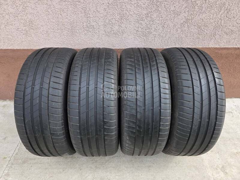 Bridgestone 245/45 R19 Letnja