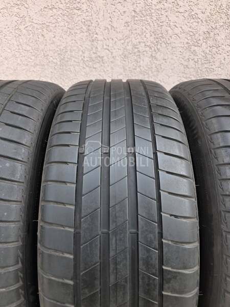 Bridgestone 245/45 R19 Letnja