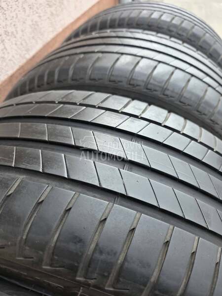 Bridgestone 245/45 R19 Letnja