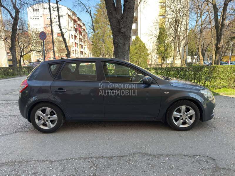 Kia cee`d 1.6CRDi