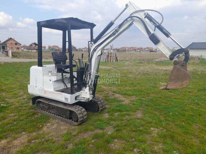 Bobcat E 220 tezak 1.7t
