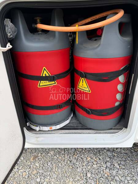 Adria Matrix Axess 670 SL