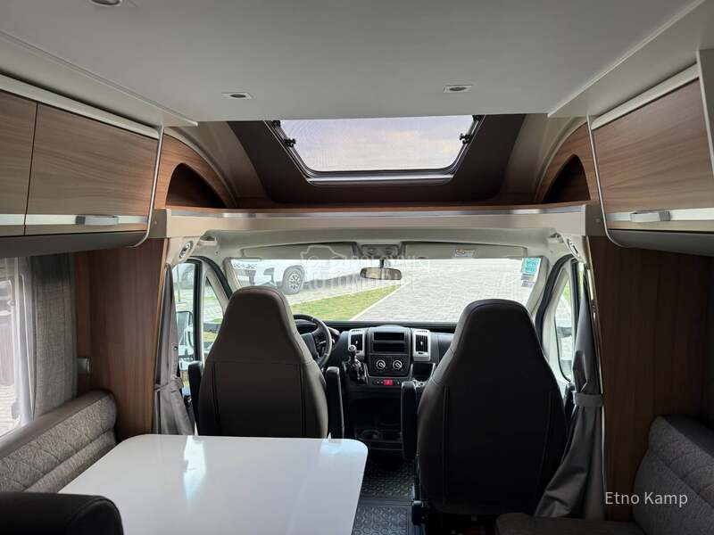 Adria Matrix Axess 670 SL