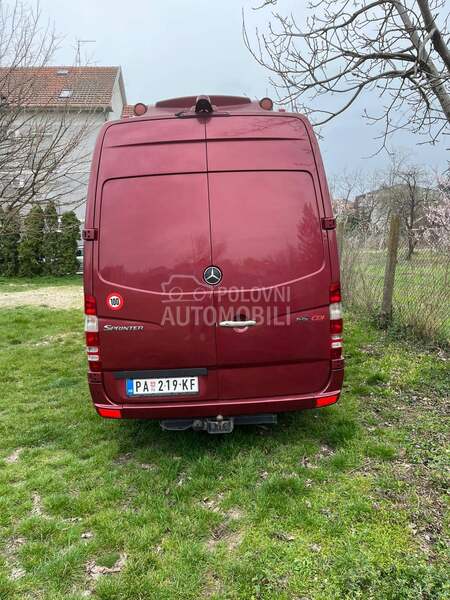 Mercedes Benz Sprinter 519