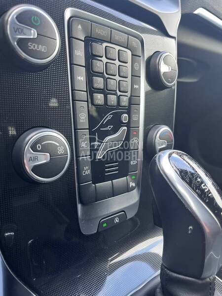 Volvo V40 auto