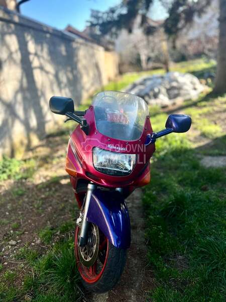 Kawasaki zzr 600