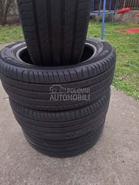 Michelin 215/55 R17 Letnja