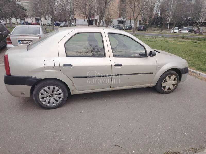 Dacia Logan 