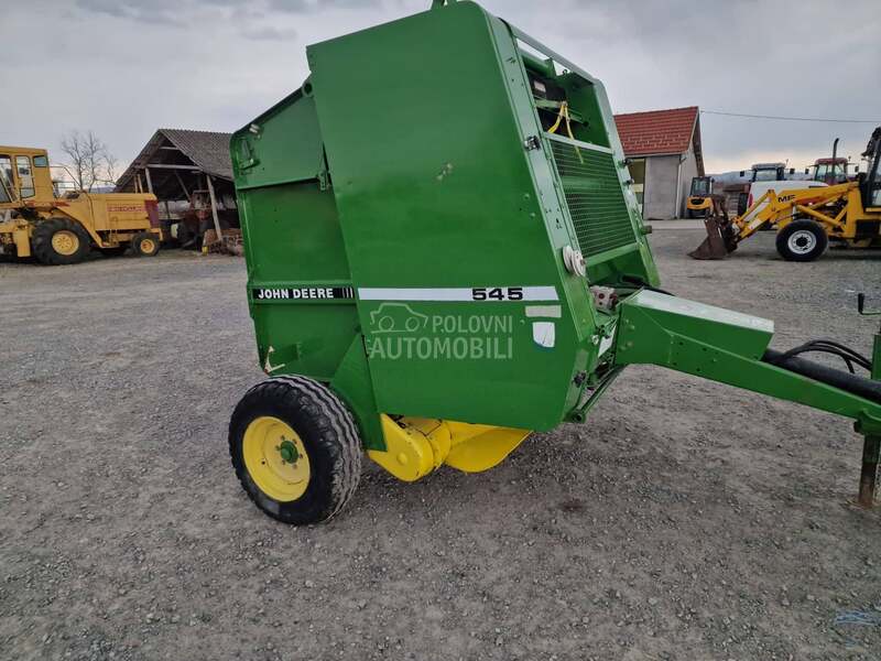 John Deere 545 dva kanapa