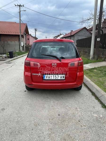 Mazda 2 