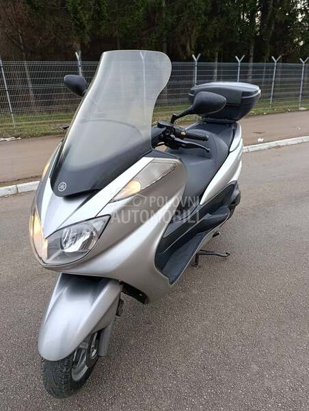 Yamaha Majesty