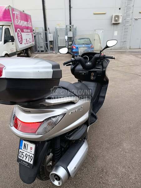 Yamaha Majesty