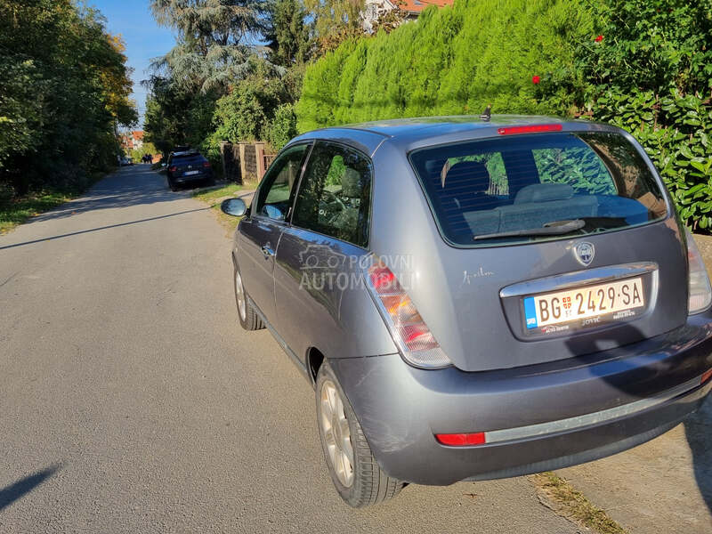Lancia Ypsilon 1.2